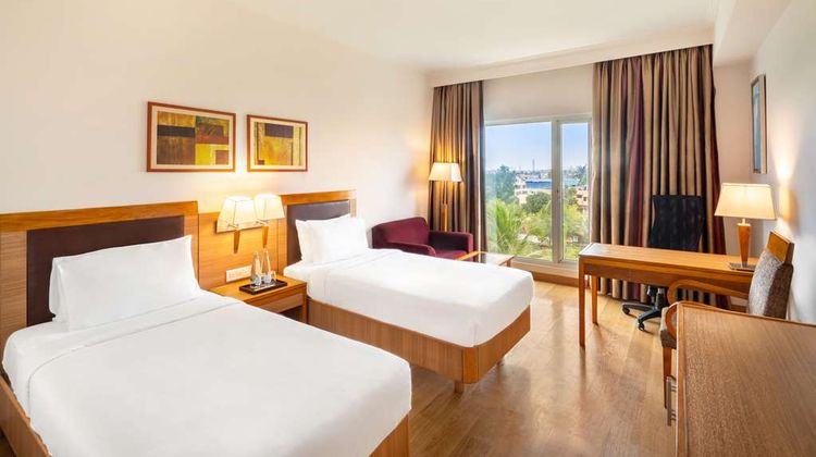 Park Plaza Chennai OMR Room
