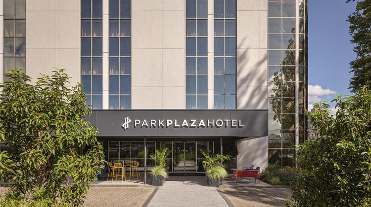 Park Plaza Utrecht Exterior