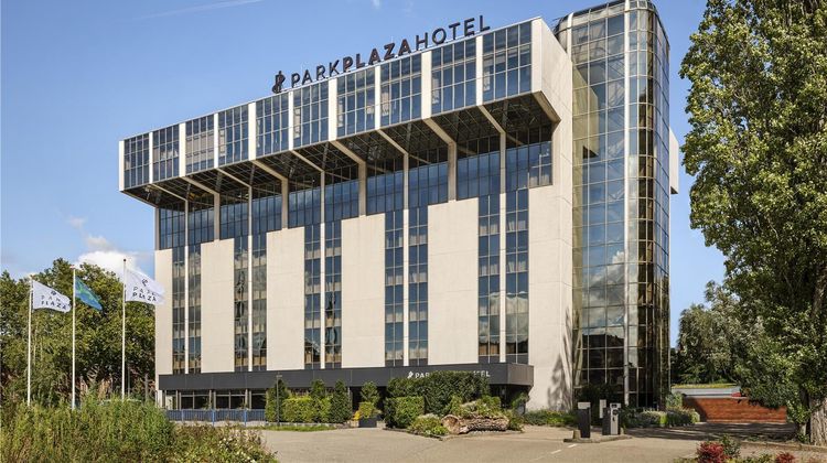 Park Plaza Utrecht Exterior