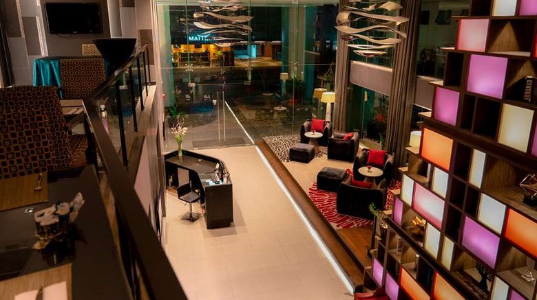 Park Plaza Bangkok Soi 18 Lobby. Images powered by <a href="https://iceportal.shijigroup.com" target="_blank" rel="noopener">Ice Portal</a>.