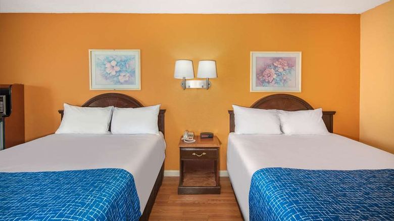 <b>Travelodge by Wyndham Kingman Room</b>. Images powered by <a href="https://iceportal.shijigroup.com/" title="IcePortal" target="_blank">IcePortal</a>.