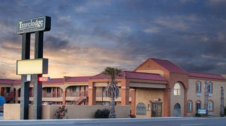 <b>Travelodge by Wyndham Kingman Exterior</b>. Images powered by <a href="https://iceportal.shijigroup.com/" title="IcePortal" target="_blank">IcePortal</a>.