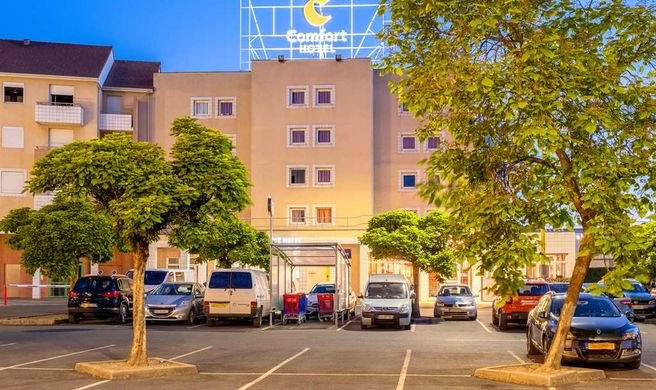 Comfort Hotel Montlucon Exterior