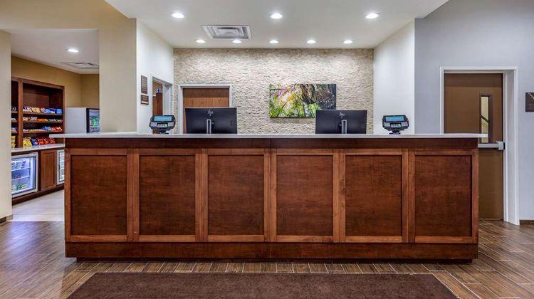 Comfort Suites Lobby