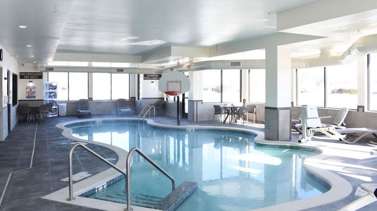 Sleep Inn & Suites Oregon Pool