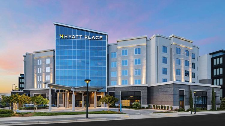 Hyatt Place Greensboro Downtown Exterior