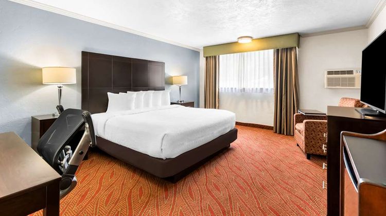 Best Western Plus Parkway Inn Room