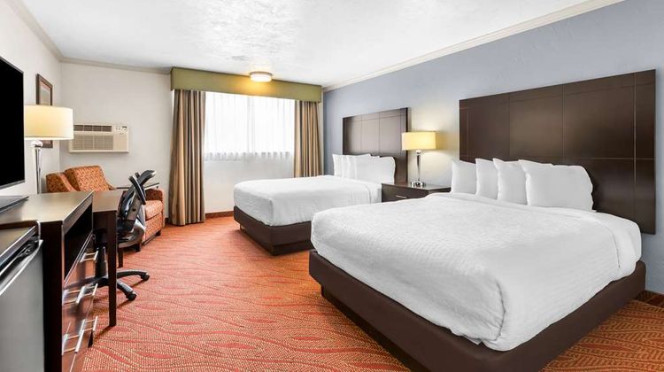 Best Western Plus Parkway Inn Room