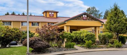 Best Western Plus Parkway Inn Exterior