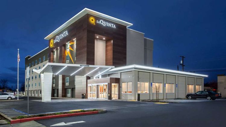 La Quinta Inn & Suites Madera Exterior