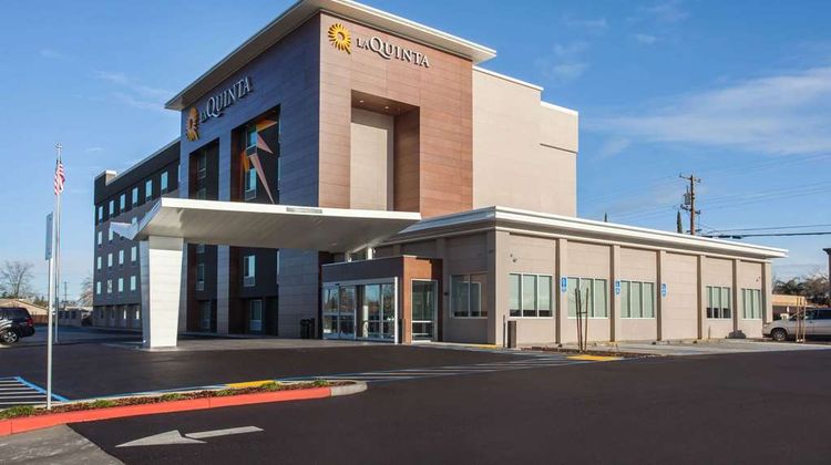 La Quinta Inn & Suites Madera Exterior