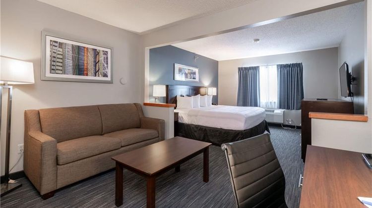 Wingate by Wyndham Great Falls Room