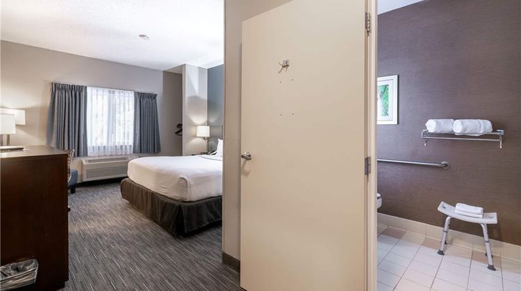 Wingate by Wyndham Great Falls Room