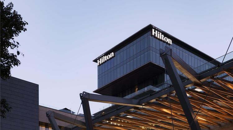 Hilton Guadalajara Midtown Exterior
