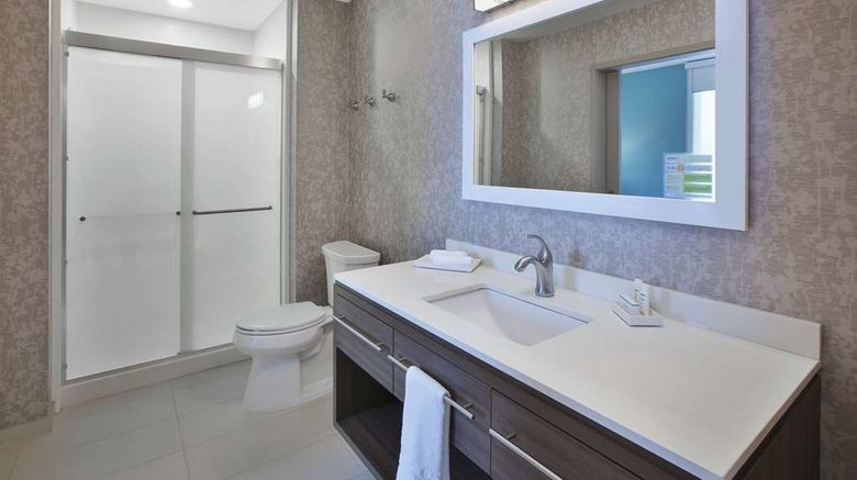 <b>Home2 Suites by Hilton Holland Room</b>. Images powered by <a href="https://iceportal.shijigroup.com/" title="IcePortal" target="_blank">IcePortal</a>.