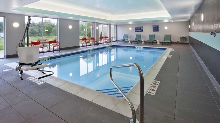 Tru by Hilton Jackson, MI Pool