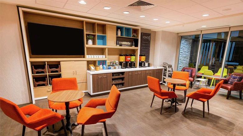 <b>Home2 Suites Las Vegas Tropicana Ave Lobby</b>. Images powered by <a href="https://iceportal.shijigroup.com/" title="IcePortal" target="_blank">IcePortal</a>.