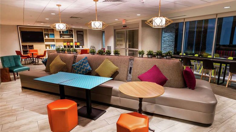 <b>Home2 Suites Las Vegas Tropicana Ave Lobby</b>. Images powered by <a href="https://iceportal.shijigroup.com/" title="IcePortal" target="_blank">IcePortal</a>.