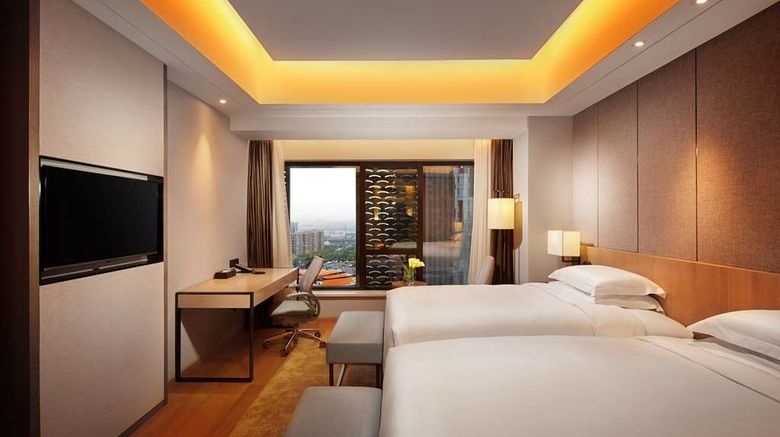 <b>Hilton Suzhou Room</b>. Images powered by <a href="https://iceportal.shijigroup.com/" title="IcePortal" target="_blank">IcePortal</a>.