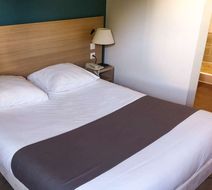 Comfort Hotel Pithiviers Room
