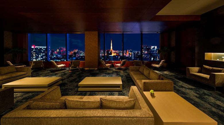 <b>Park Hotel Tokyo Lobby</b>. Images powered by <a href="https://iceportal.shijigroup.com/" title="IcePortal" target="_blank">IcePortal</a>.