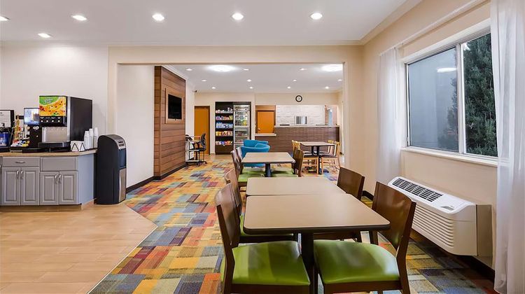 AmericInn by Wyndham Minot Other