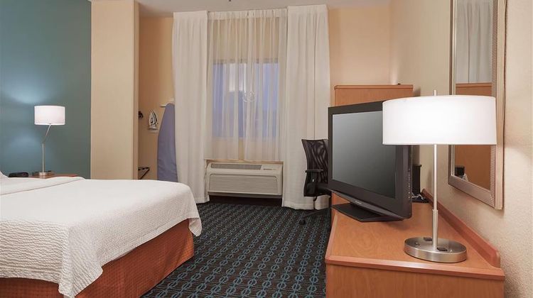 AmericInn by Wyndham Minot Room