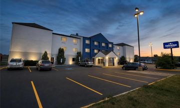 AmericInn by Wyndham Minot