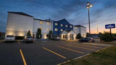 AmericInn by Wyndham Minot
