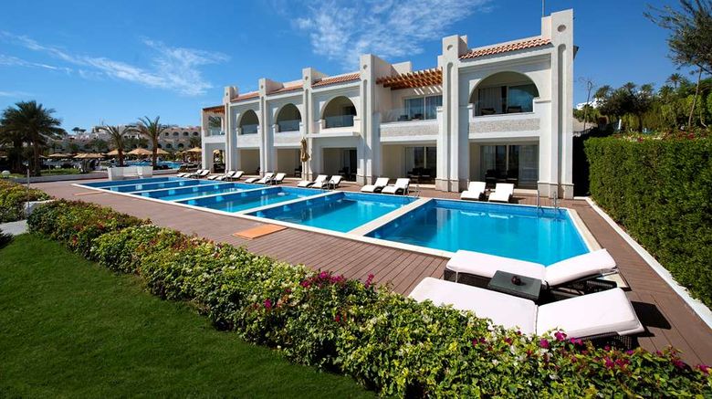 <b>Sunrise Montemare Resort Pool</b>. Images powered by <a href="https://iceportal.shijigroup.com/" title="IcePortal" target="_blank">IcePortal</a>.