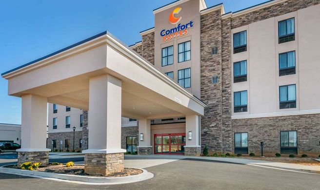 Comfort Suites Tupelo Exterior