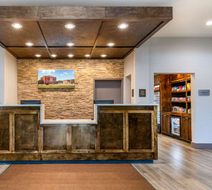 Comfort Suites Tupelo Lobby