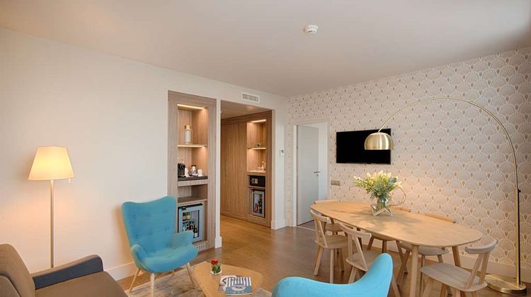 NH Toulouse Airport Suite