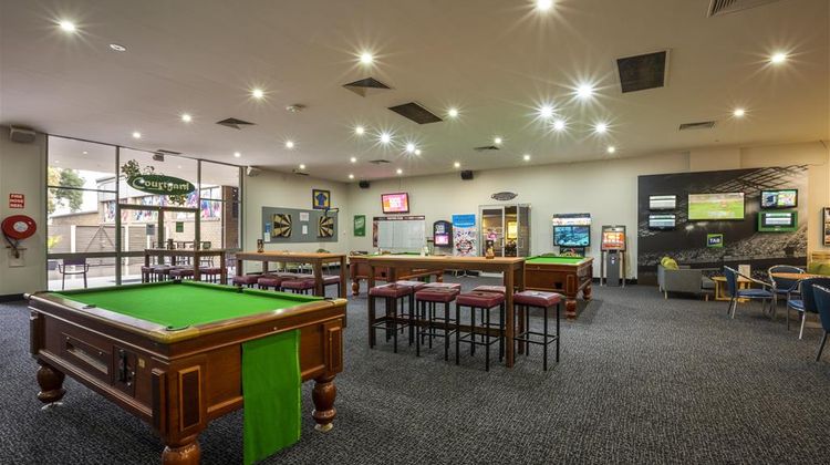 Nightcap at Coolaroo Hotel Restaurant