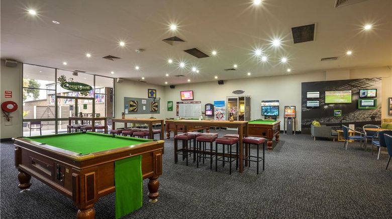 <b>Nightcap at Coolaroo Hotel Restaurant</b>. Images powered by <a href="https://iceportal.shijigroup.com/" title="IcePortal" target="_blank">IcePortal</a>.