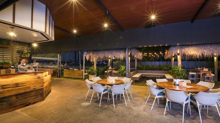 Kawana Waters Hotel by NightCap Restaurant