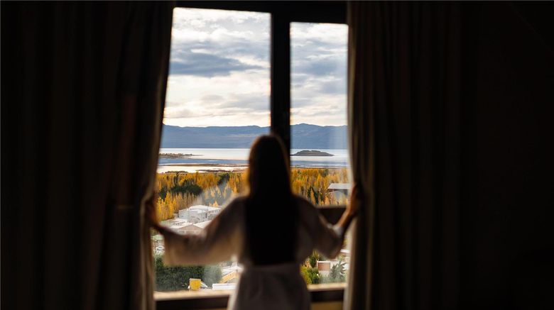 <b>Esplendor By Wyndham El Calafate Lobby</b>. Images powered by <a href="https://iceportal.shijigroup.com/" title="IcePortal" target="_blank">IcePortal</a>.