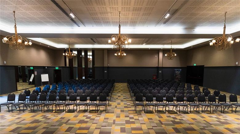 <b>Esplendor by Wyndham Mendoza Meeting</b>. Images powered by <a href="https://iceportal.shijigroup.com/" title="IcePortal" target="_blank">IcePortal</a>.