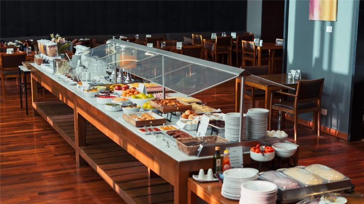 Esplendor by Wyndham Mendoza Restaurant