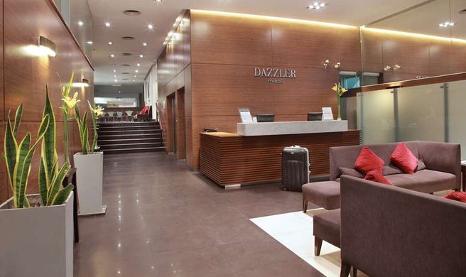 Dazzler Maipu Lobby