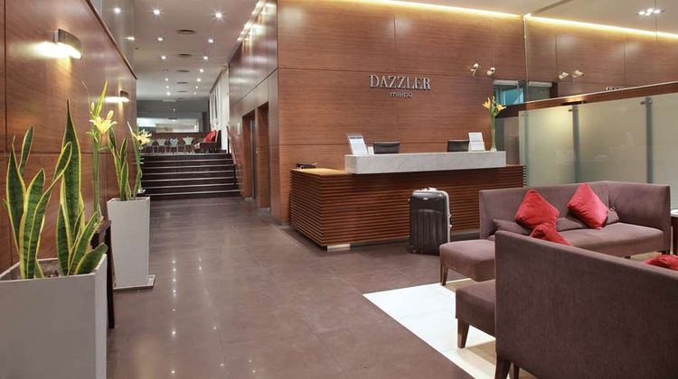 Dazzler Maipu Lobby