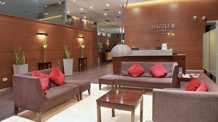 Dazzler Maipu Lobby