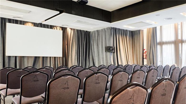 <b>Esplendor Savoy Rosario Meeting</b>. Images powered by <a href="https://iceportal.shijigroup.com/" title="IcePortal" target="_blank">IcePortal</a>.