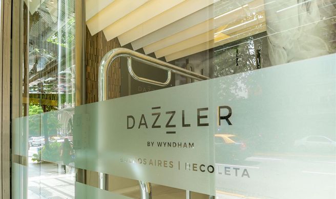 Dazzler Recoleta Exterior