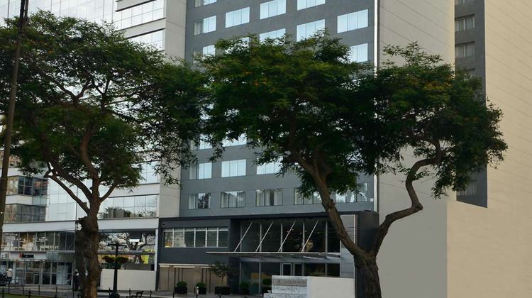 Dazzler Lima Hotel Exterior