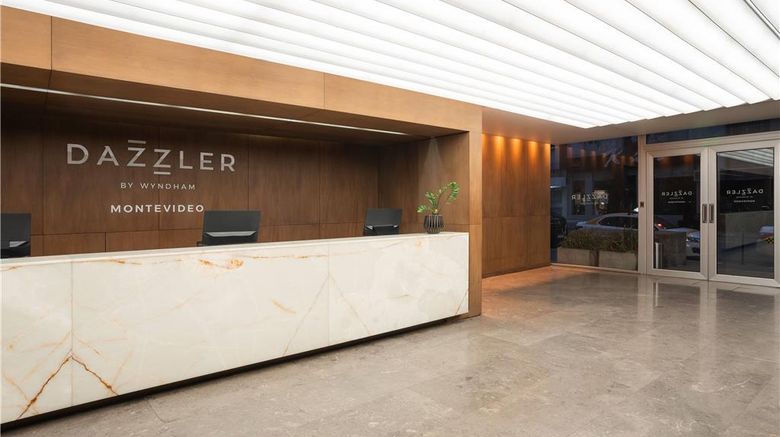 <b>Dazzler Montevideo Lobby</b>. Images powered by <a href="https://iceportal.shijigroup.com/" title="IcePortal" target="_blank">IcePortal</a>.