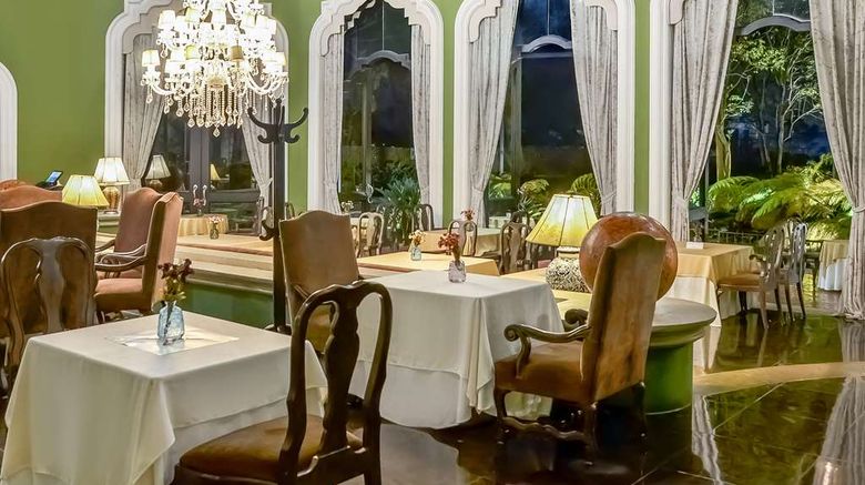 <b>Hilton Guatemala City Restaurant</b>. Images powered by <a href="https://iceportal.shijigroup.com/" title="IcePortal" target="_blank">IcePortal</a>.
