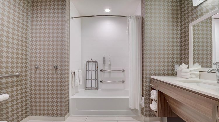 Home2 Suites Indianapolis Northwest Room