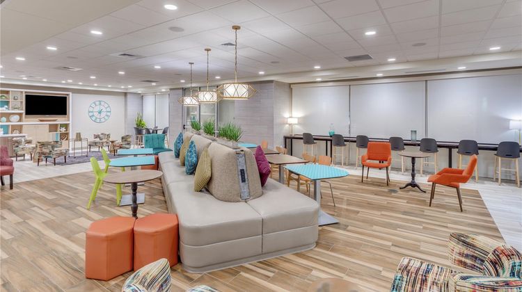 Home2 Suites Indianapolis Northwest Lobby