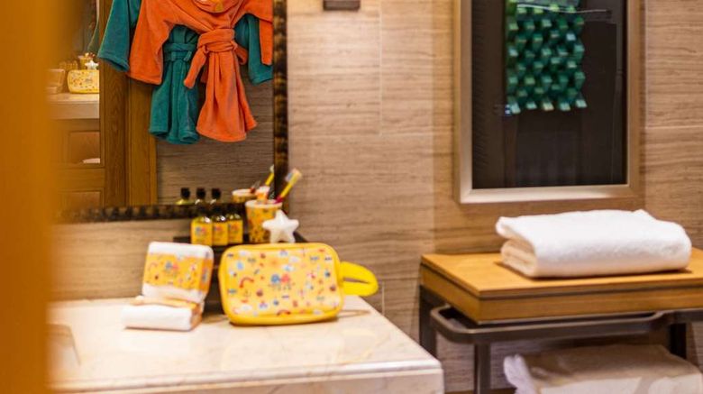<b>Hilton Wenan Room</b>. Images powered by <a href="https://iceportal.shijigroup.com/" title="IcePortal" target="_blank">IcePortal</a>.